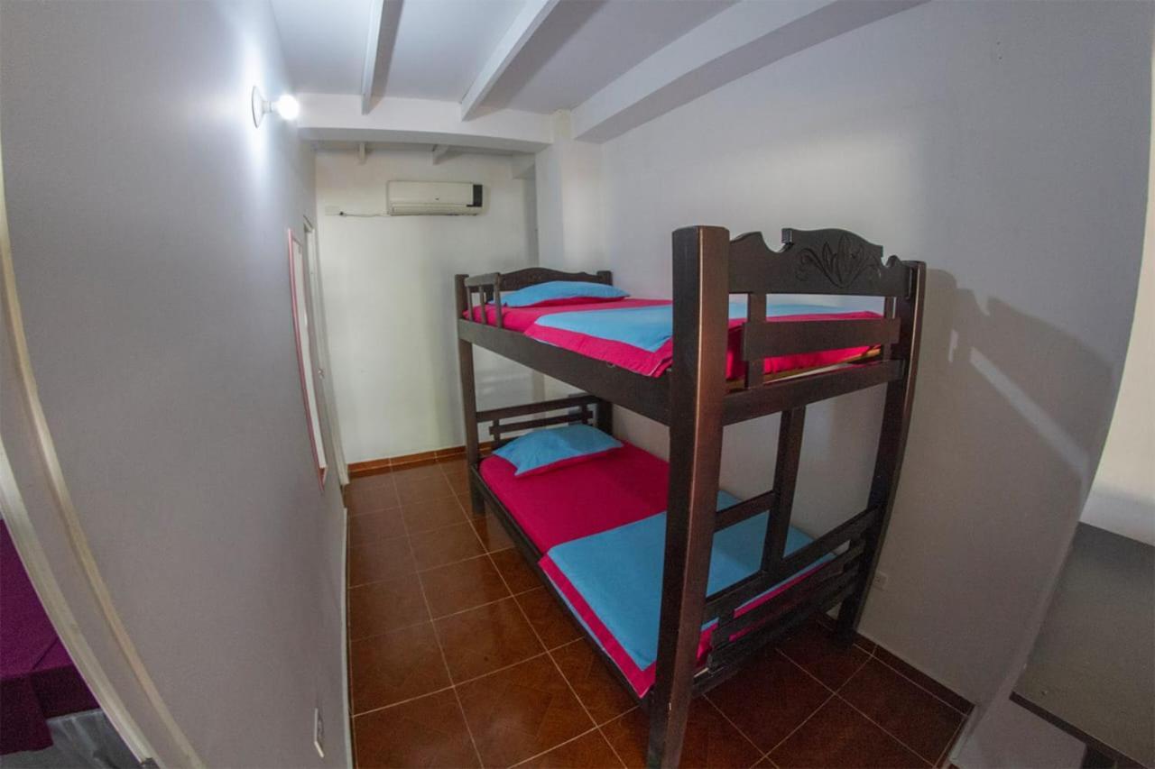 Apartamentos Hermanos Morales Merino San Andrés 外观 照片