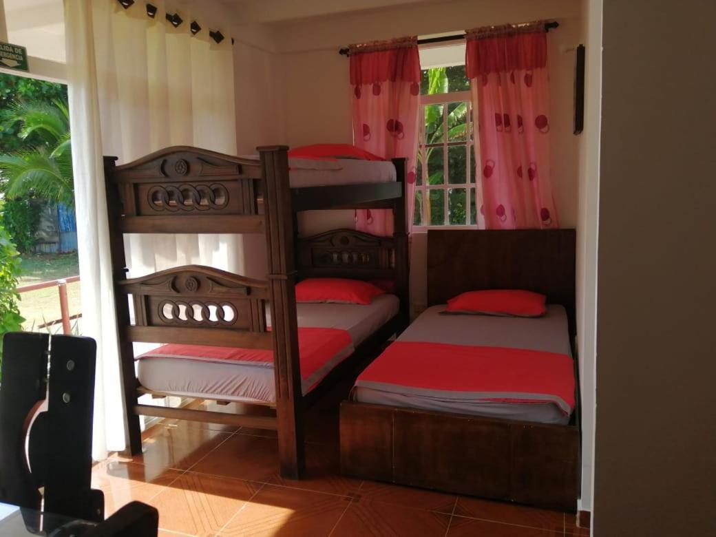 Apartamentos Hermanos Morales Merino San Andrés 外观 照片